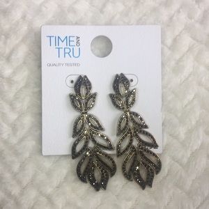 Bundle/Save 3 for $20 Time and Tru earrings only